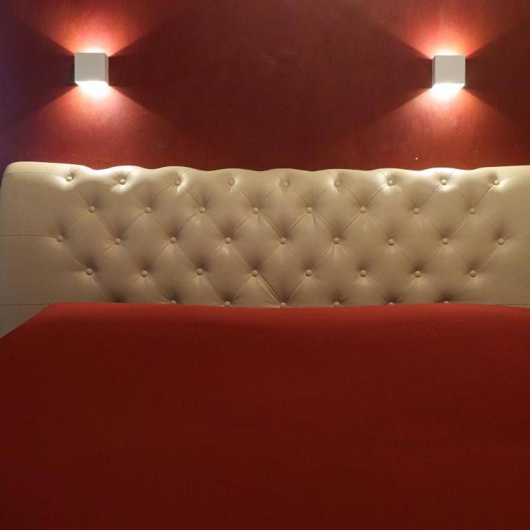 L'Angolo Cortese - Deluxe Double Room with Shower - 23