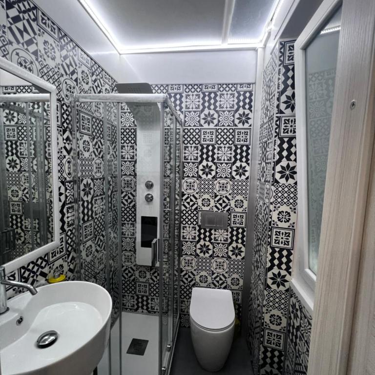 LE CINQUE VELE Water Front LUXURY HOUSE Genova - Appartamento con 3 Camere da Letto - 12