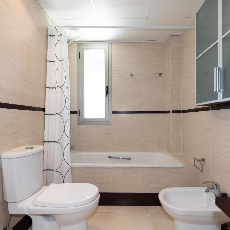 UHC Salou Villa Family Complex - Apartamento Ático de 3 dormitorios con vistas a la piscina - 18