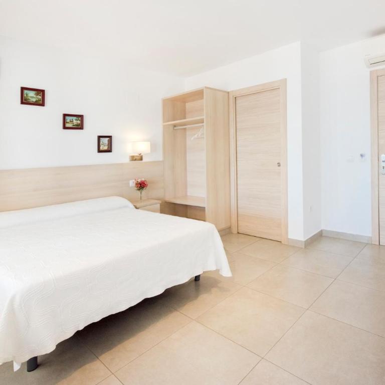 Hotel San Miguel - Habitación Doble Deluxe con balcón y vistas al mar - 7