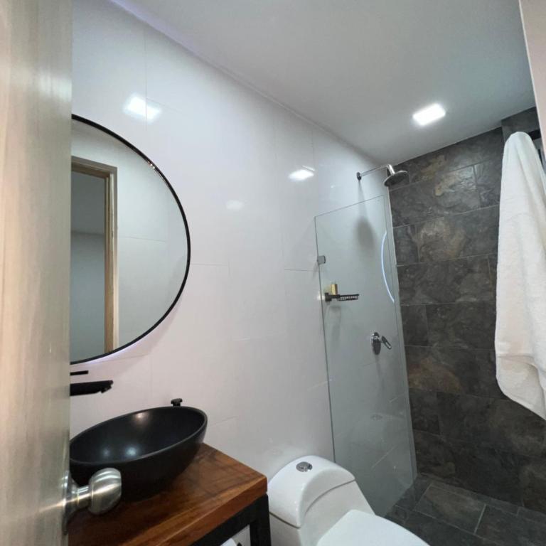 Laureles Inn - Double Room with Private Bathroom - 6