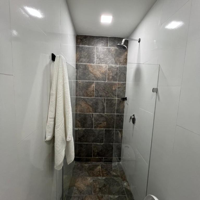Laureles Inn - Double Room with Private Bathroom - 9