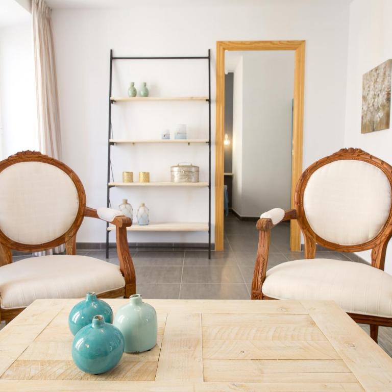 Holidays2Malaga Dos Aceras in Old Town & High Speed Wifi - Apartamento con balcón - 4