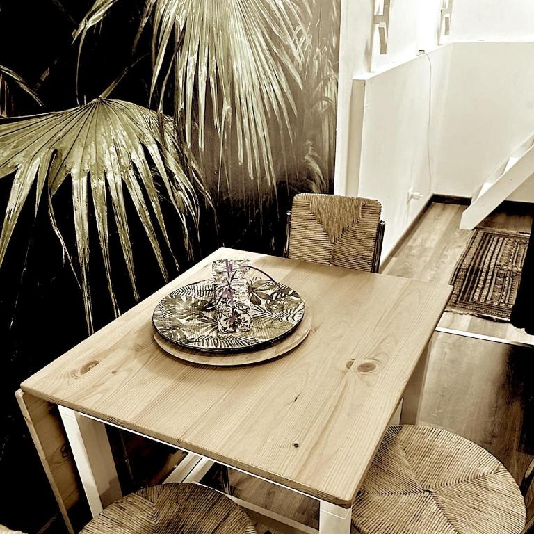 Jungle Fever - Two-Bedroom Apartment - 17