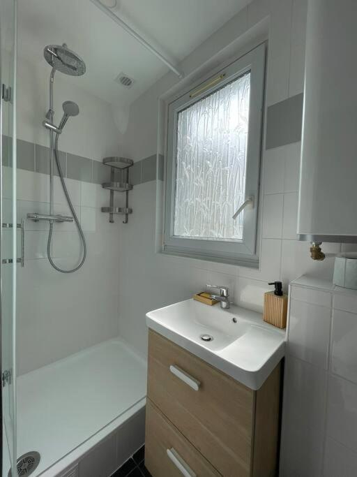 Résidence Tivoli, Trouville, 2min plage - Appartement 1 Chambre - Vue sur Jardin - 2