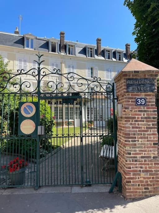 Résidence Tivoli, Trouville, 2min plage - Appartement 1 Chambre - Vue sur Jardin - 8