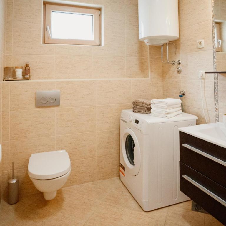 Montehome - One-Bedroom Apartment - 11
