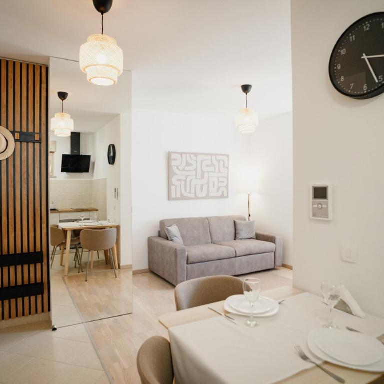 Montehome - One-Bedroom Apartment - 21