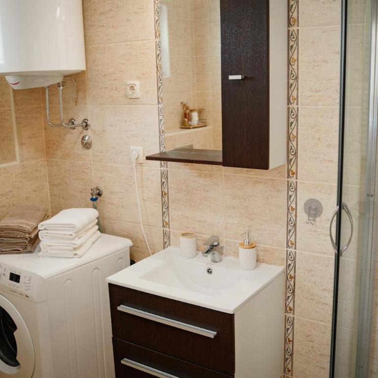 Montehome - One-Bedroom Apartment - 36