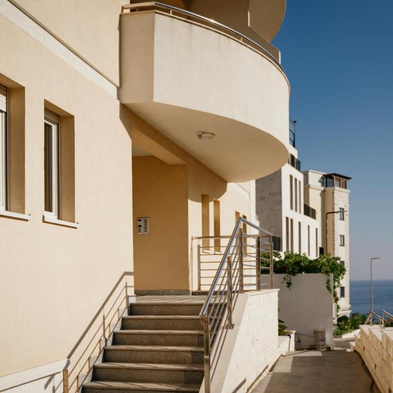 Montehome - One-Bedroom Apartment - 53