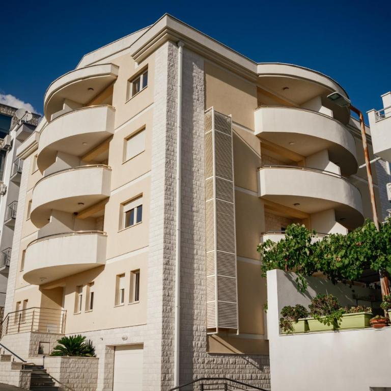 Montehome - One-Bedroom Apartment - 56
