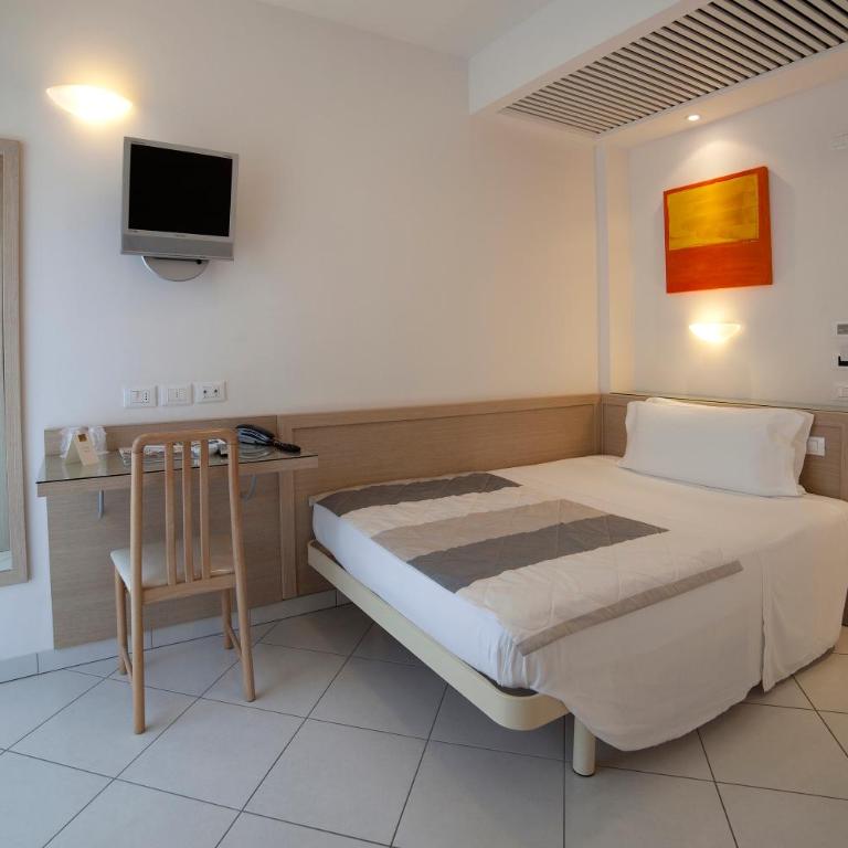 Hotel Gala - Standard Single Room - 4