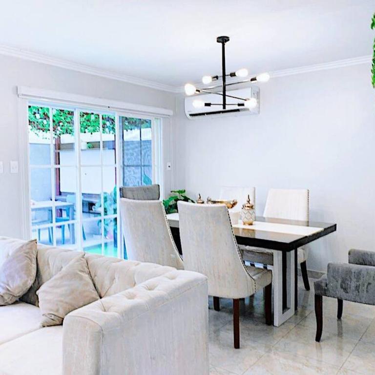 Casa en Urbanización con Piscina Privada - Casa Vacacional de 3 dormitorios - 6