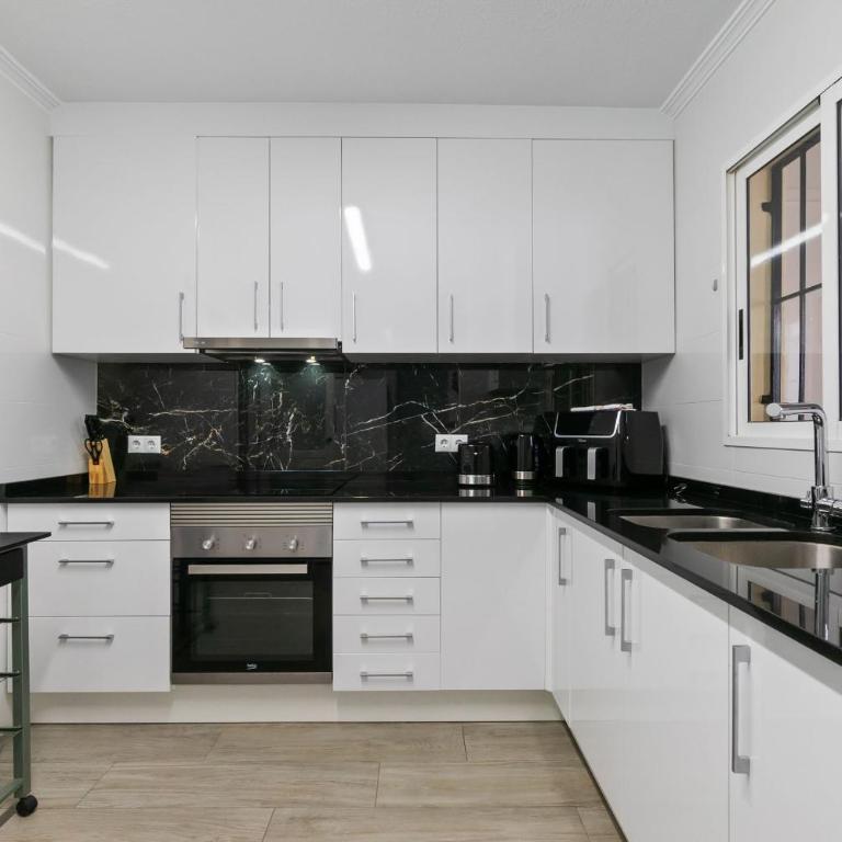 HE California - Bungalow - 7