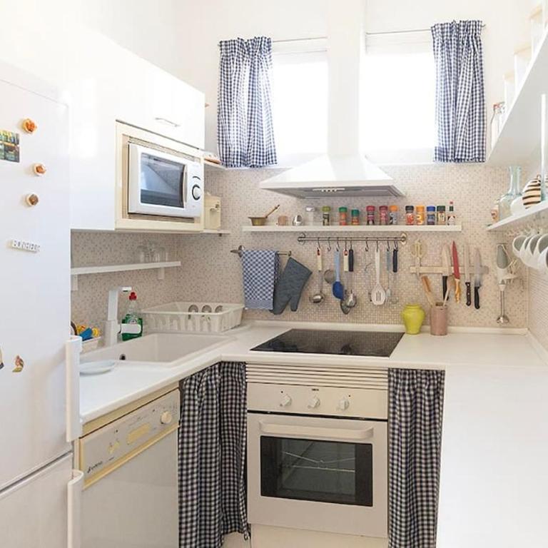 Nice house with courtyard in Puerta del Angel - Mauregato - One-Bedroom Apartment - 8