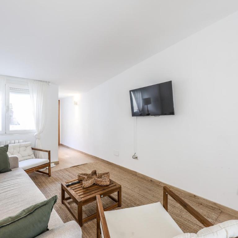 GranVia Garden Boutique Apartments - Apartamento de 2 dormitorios con terraza - 18