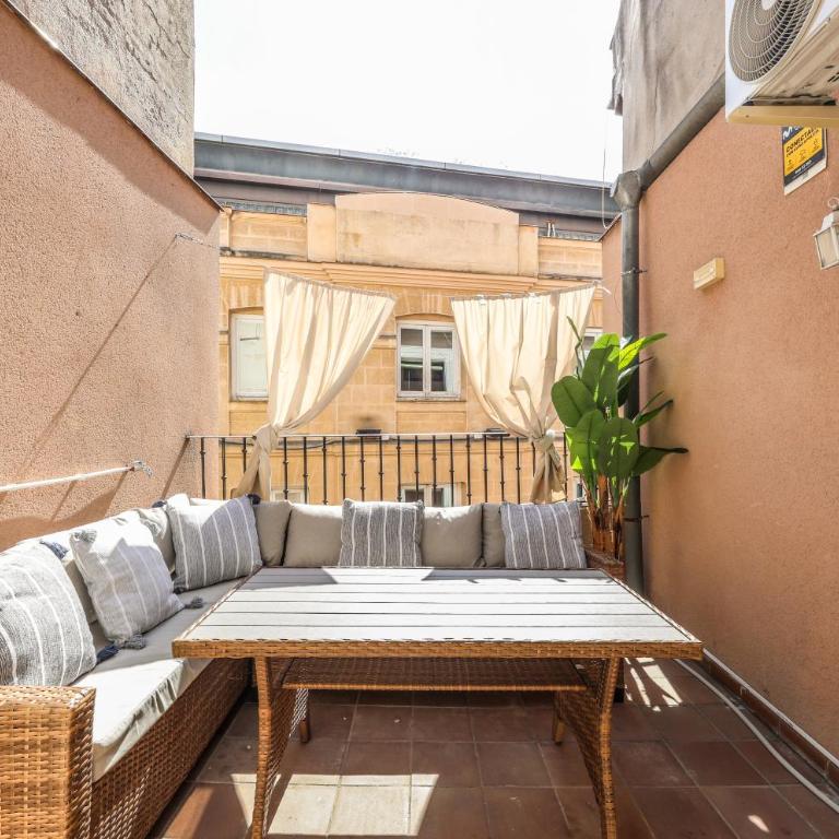 GranVia Garden Boutique Apartments - Apartamento de 2 dormitorios con terraza - 37