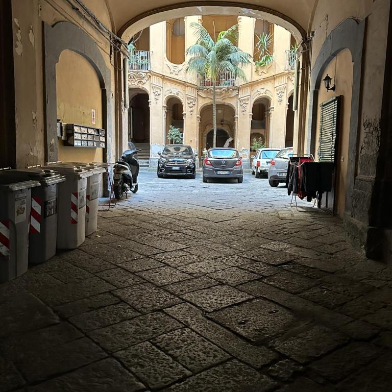 Costigliola Baroque Palace Flat next MANN Museum - One-Bedroom Apartment - 24