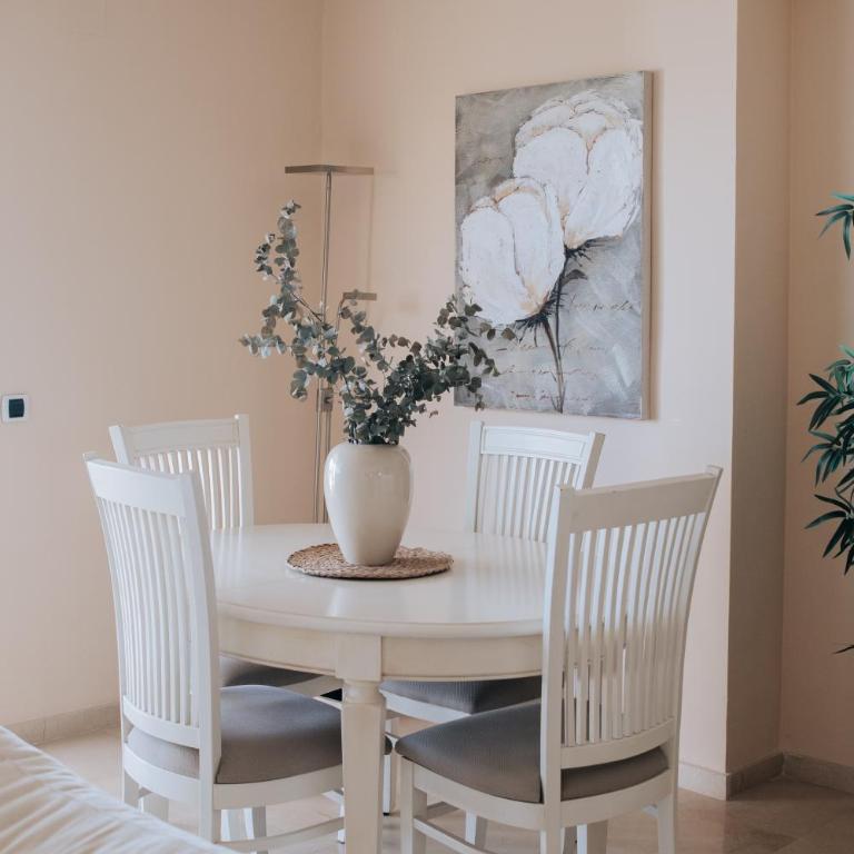 Creta sunset by BH Marbella - Two-Bedroom Apartment with Terrace and Sea View - 17