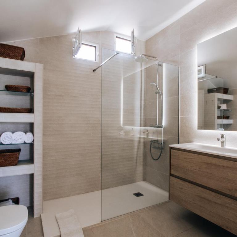 Creta sunset by BH Marbella - Two-Bedroom Apartment with Terrace and Sea View - 13