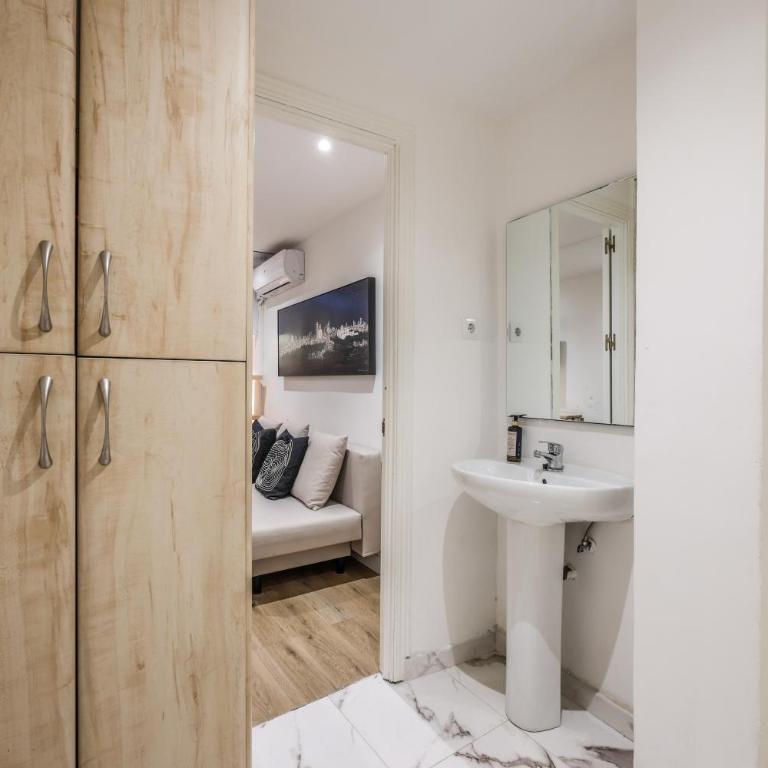 GranVia Garden Boutique Apartments - Apartamento de 1 dormitorio - 2