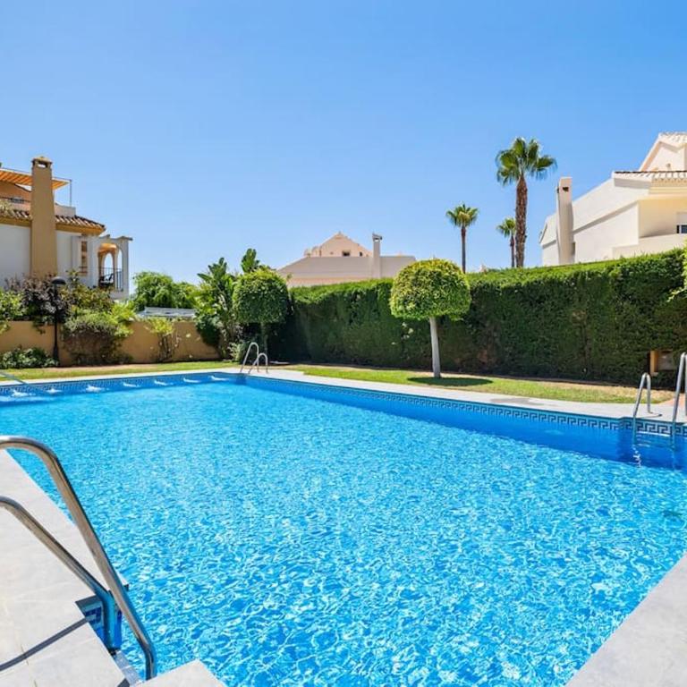 Costabella Townhouse Ref #82 - Three-Bedroom Apartment - 6