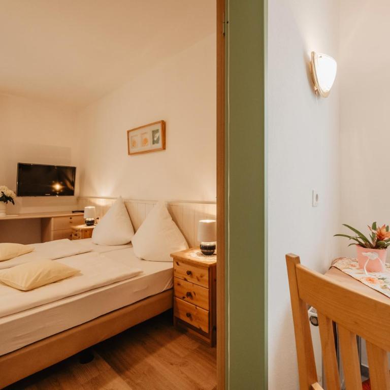 Ferienwohnungen Schiller - Apartment mit 1 Schlafzimmer - 1
