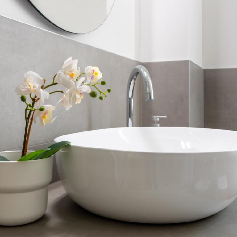 Charming Home-DuomoTv - Appartamento con 2 Camere da Letto - 23