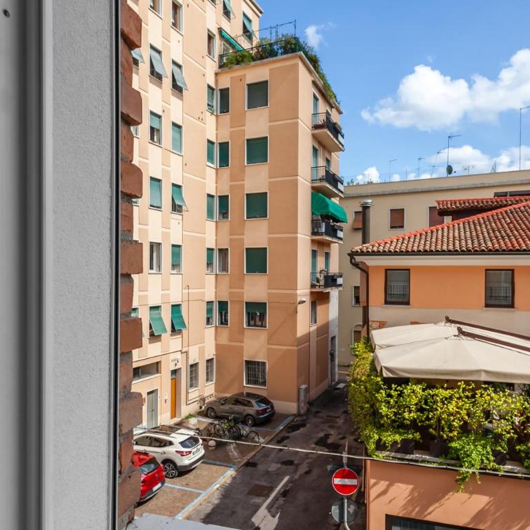 Charming Home-DuomoTv - Appartamento con 2 Camere da Letto - 43