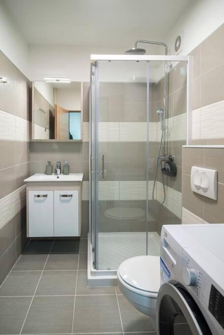 Tokio Apartment - One-Bedroom Apartment - 28