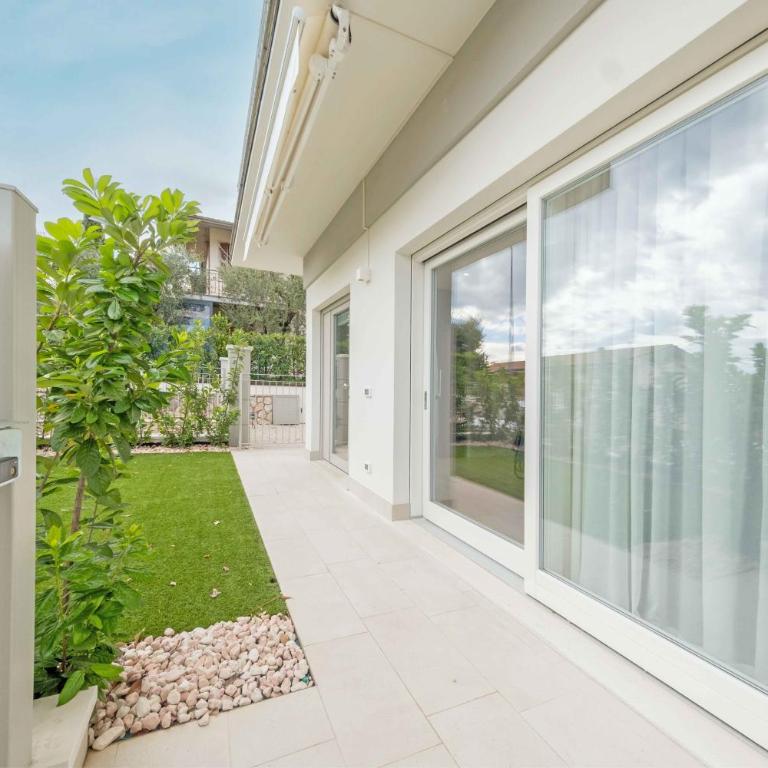 ApartmentsGarda - L'Isola Blu - Appartamento con 1 Camera da Letto - 30
