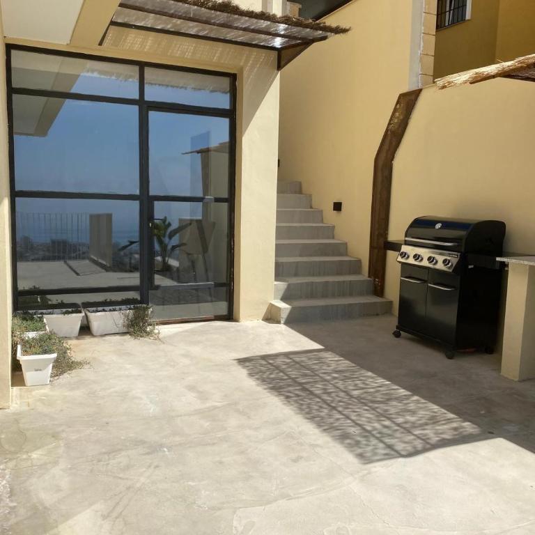 Spacious villa with great views! - Villa - 2