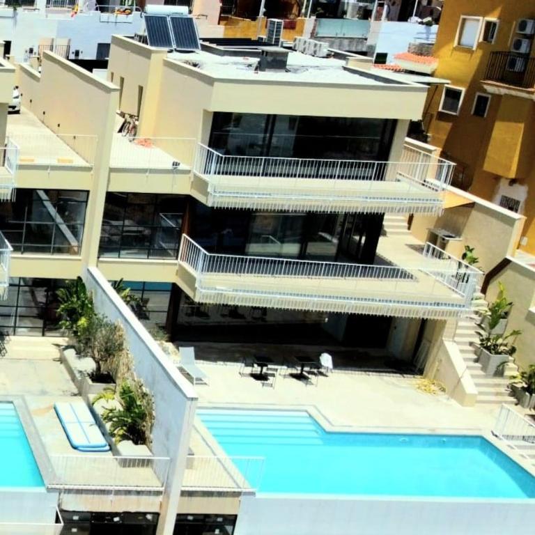 Spacious villa with great views! - Villa - 13