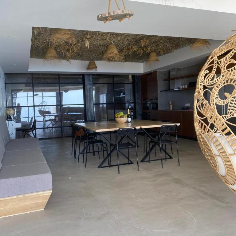 Spacious villa with great views! - Villa - 23