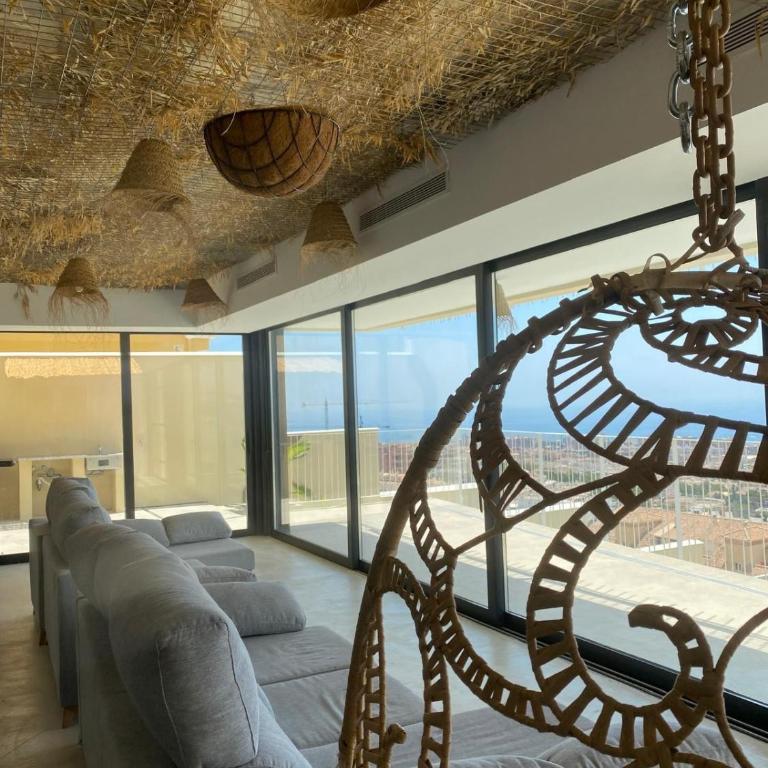 Spacious villa with great views! - Villa - 30