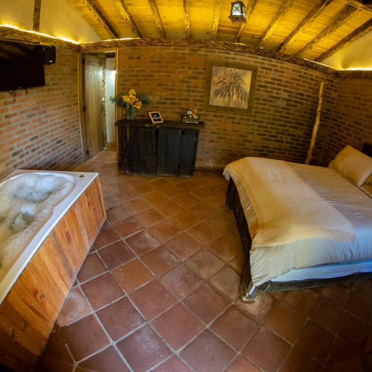 Refugio Natural Guarne - Suite con bañera de hidromasaje - 5