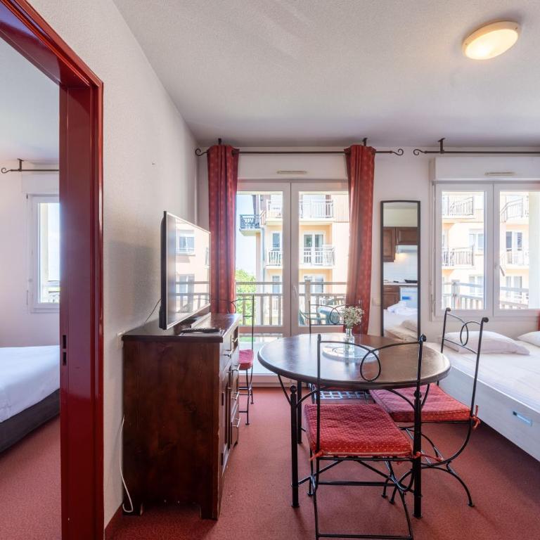 Zenitude Les Terrasses du Lac, Ascend Collection - Appartement 1 Chambre - Vue sur Lac - 8