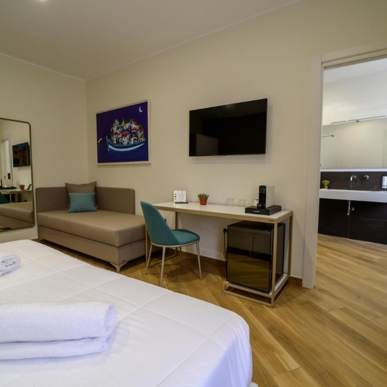 B&B Maqueda - Room & Suite - Camera Tripla Deluxe - 9