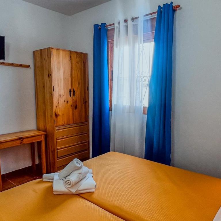 La Tortuga Lodging Rooms - Habitación Doble con baño privado - 2 camas - 2