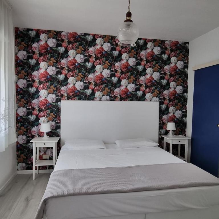 Aparthotel Holiday - Appartamento con 1 Camera da Letto e Terrazza - 1