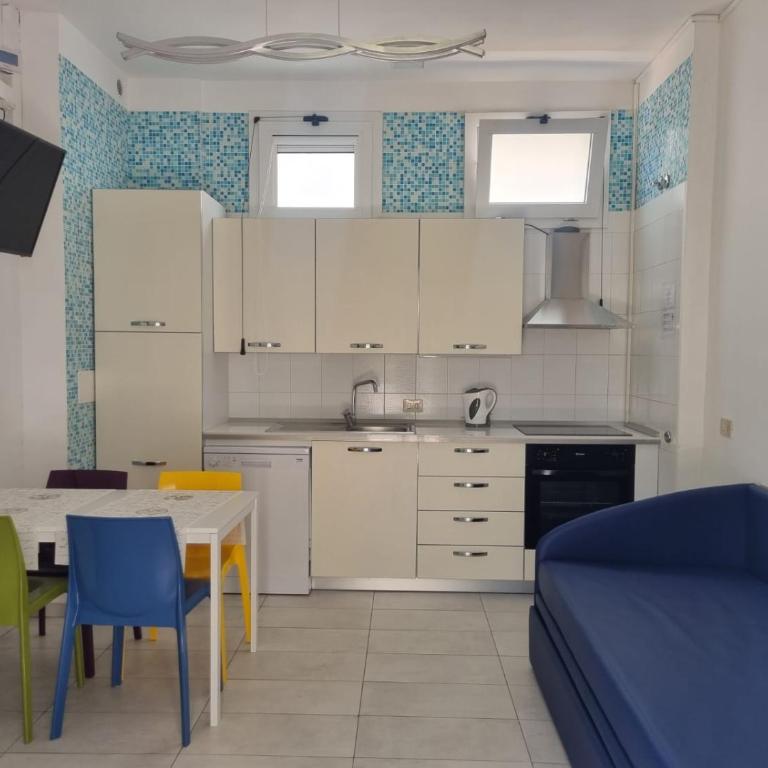Aparthotel Holiday - Appartamento con 1 Camera da Letto e Terrazza - 7