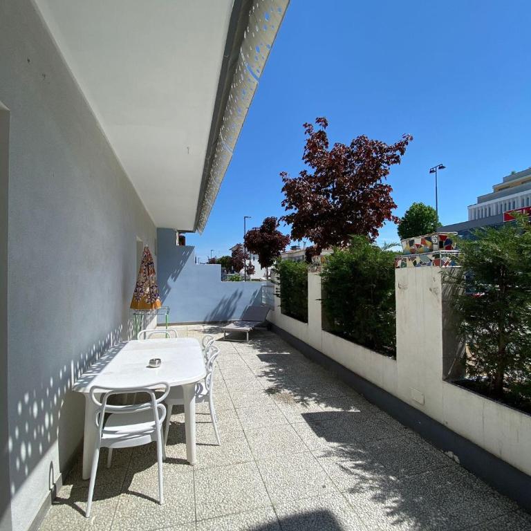 Aparthotel Holiday - Appartamento con 1 Camera da Letto e Terrazza - 12
