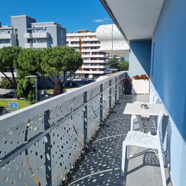 Aparthotel Holiday - Appartamento con 1 Camera da Letto e Terrazza - 14