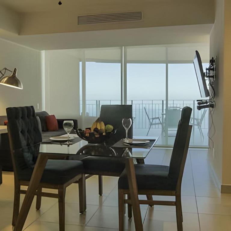 Exquisite Oceanfront Condo outstanding experience! - Apartment with Balcony - 14