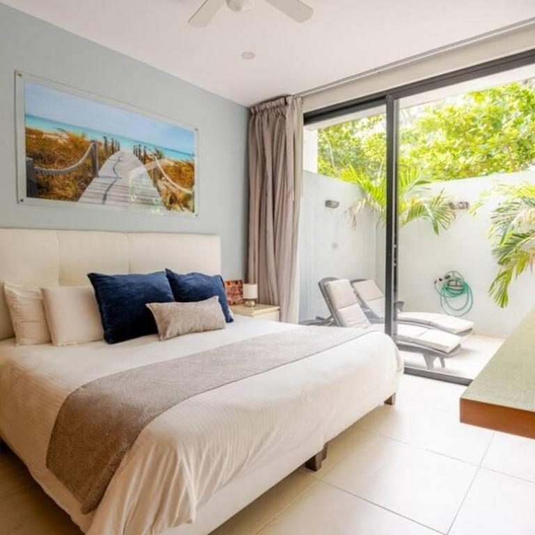 Modern 1 bedroom suite by beach Great location! - One-Bedroom Apartment - 9
