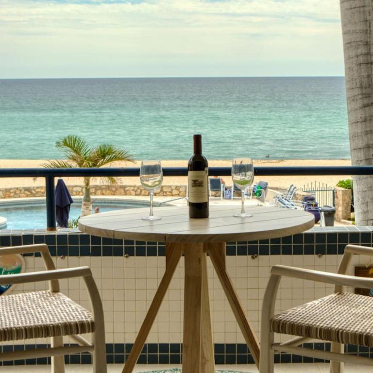 1BD-1BA Costa Azul Beachfront - Apartamento - 1