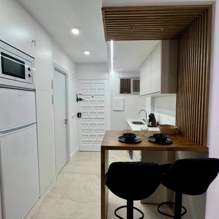 Estudio con terraza y piscina en Benalmádena Costa - Apartamento de 1 dormitorio - 5