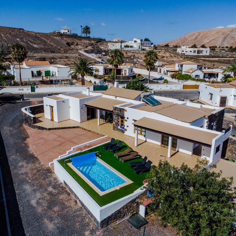 Villa Volcan2 Rural Private Pool la Oliva by Holidays Home - Villa de 3 dormitorios - 2