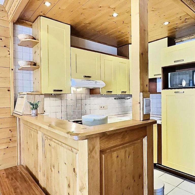 Résidence Le Bec Rouge - Appartement de charme 3 pièces 8 personnes à Tignes ski aux pieds et proche des commerces dans le quartier du Lac MAE-1993 - Appartement - 4