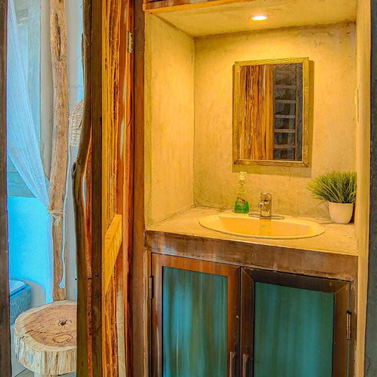 Departamentos Maya - Studio with Ocean View - 11